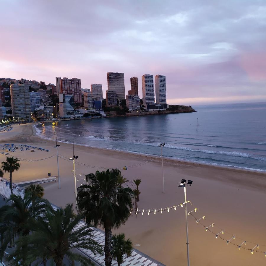 Luminoso Apartamento En Primera Linea De Playa Benidorm Extérieur photo